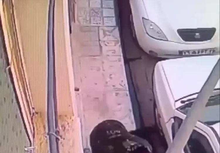  فیلمی ترسناک از سرقت موبایل از یک نوجوان!