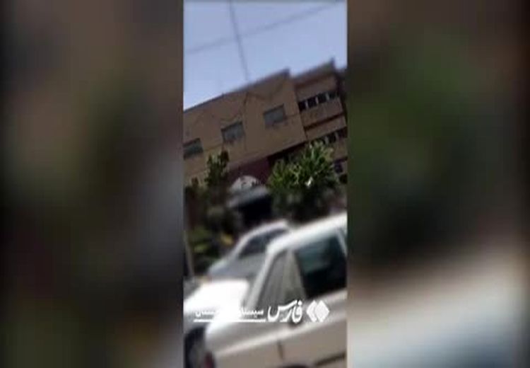 ویدیو/ حمله تروریست‌ها به دادگستری زاهدان