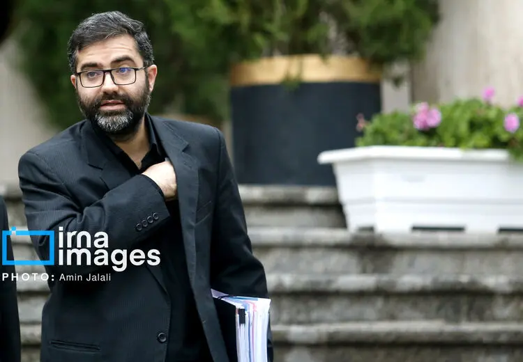 معاون پزشکیان: عملیات دیشب آمریکا در اصفهان برای «نجات خلبان» نبود/ ماجرا بعدا رو می شود، صبر کنید!