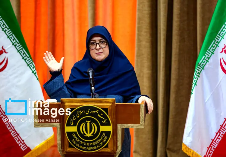 سخنگوی دولت: دولت مدافع آموزش زبان‌های محلی در کنار زبان رسمی است نه آموزش «به» زبان مادری
