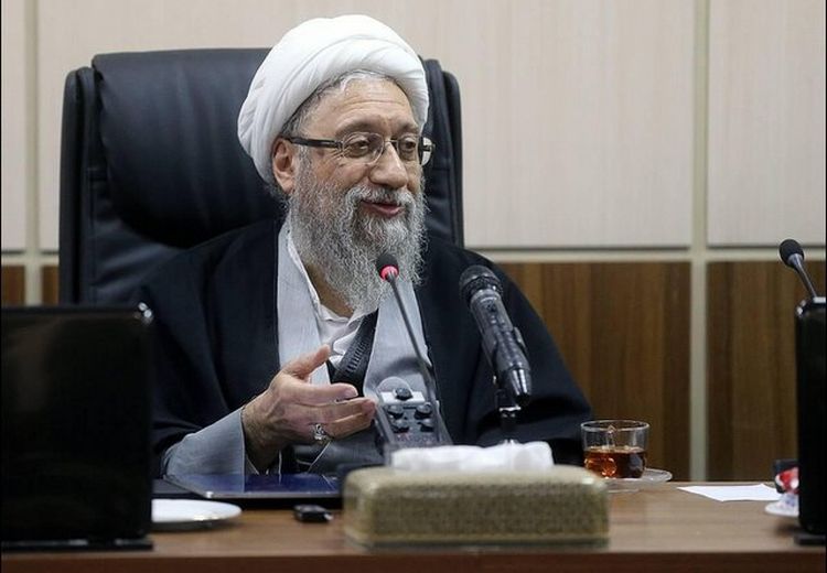  آملی‌لاریجانی: ترامپ درباره ایران هذیان می‌گوید 