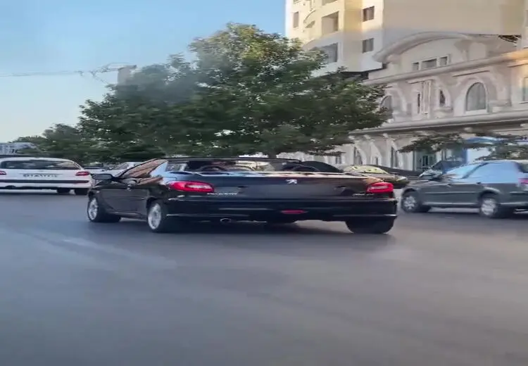 پژو ۲۰۶ کروک در خیابان‌های ارومیه!