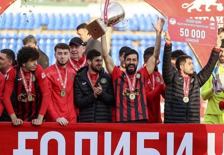 قهرمانی هافبک پرسپولیسی با استقلال تاجیکستان