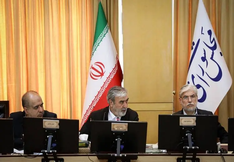 رئیس کمیسیون امنیت ملی مجلس: دانشجویان اجازه ندهند دشمن به اهداف خبیثانه خود برسد