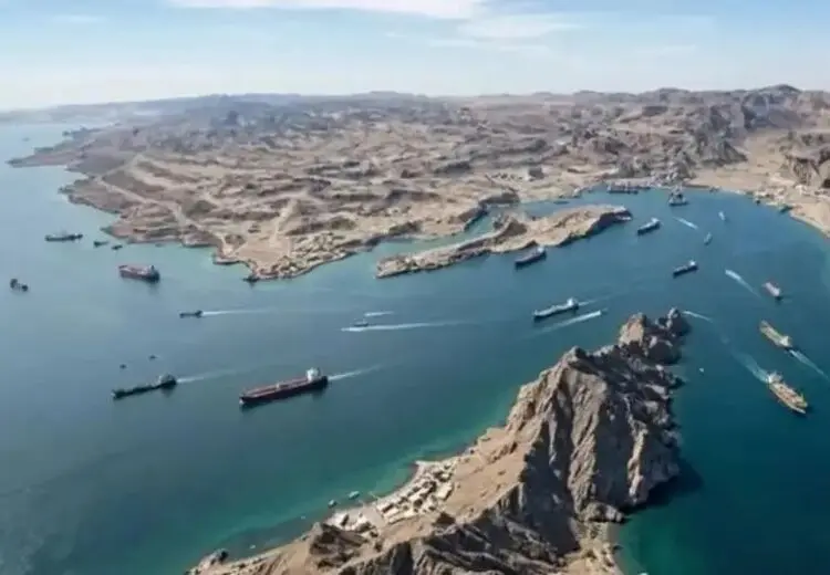 ادعای سنتکام درباره عملیات در تنگه هرمز