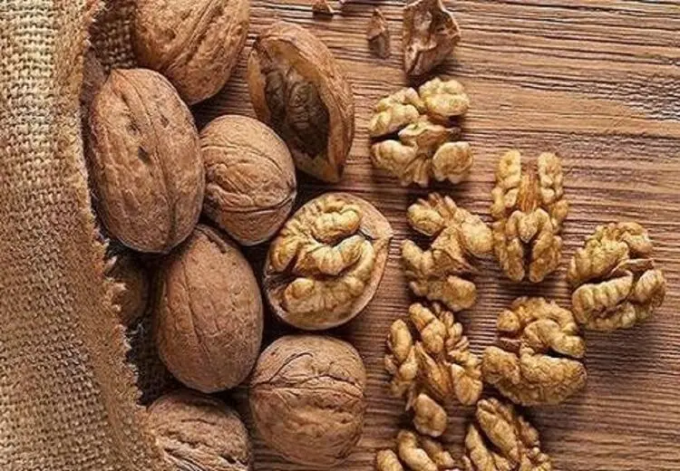 برای لاغری گردو را این طور مصرف کنید