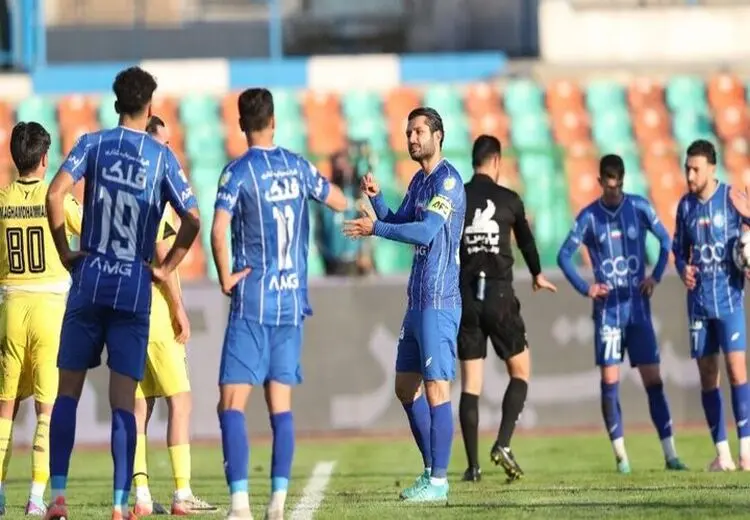 بازگشت مدافع مغضوب به تمرینات استقلال