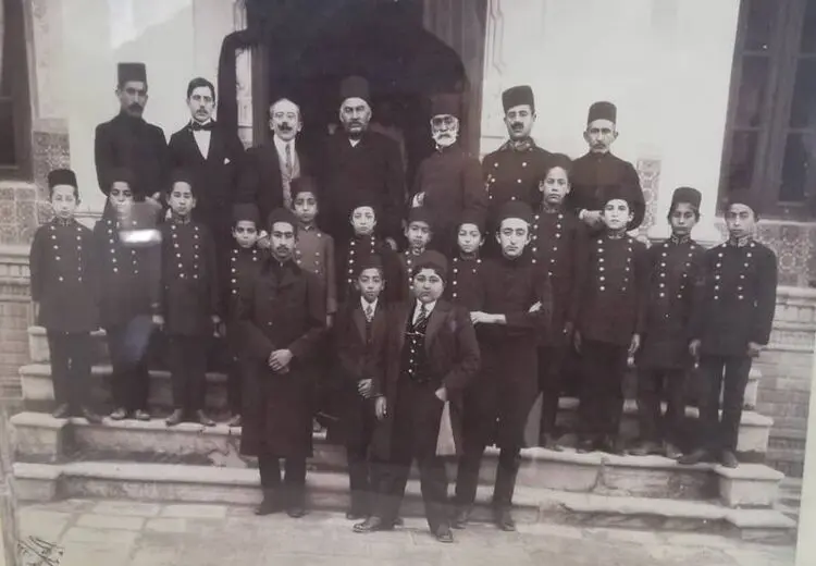 کارنامه تحصیلی احمدشاه قاجار | تاریخ ۶ و نقاشی ۵ + عکس