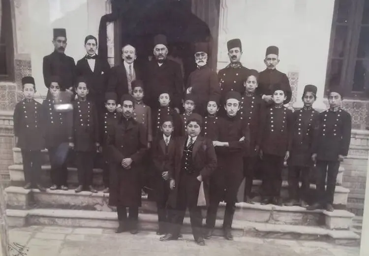 کارنامه تحصیلی احمدشاه قاجار | تاریخ ۶ و نقاشی ۵ + عکس