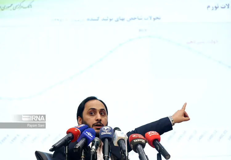 توجیه عجیب بهادری جهرمی درباره حضور مقامات در پلتفرم‌های فیلتر شده: همان طور که عده ای مجوز حمل اسلحه دارند!