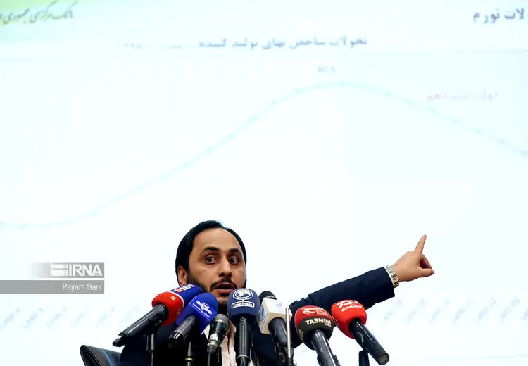توجیه عجیب بهادری جهرمی درباره حضور مقامات در پلتفرم‌های فیلتر شده: همان طور که عده ای مجوز حمل اسلحه دارند!