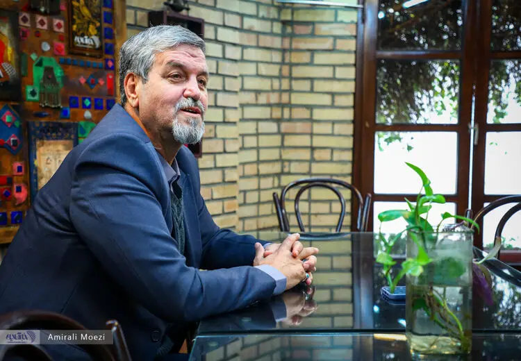 کواکبیان: یک طرفدار قالیباف ۳ اتوبوس آدم از کرج برای حمله به سفارت عربستان آورد/ دولت رئیسی برای برقراری رابطه با آمریکا هیچ مشکلی ندارد