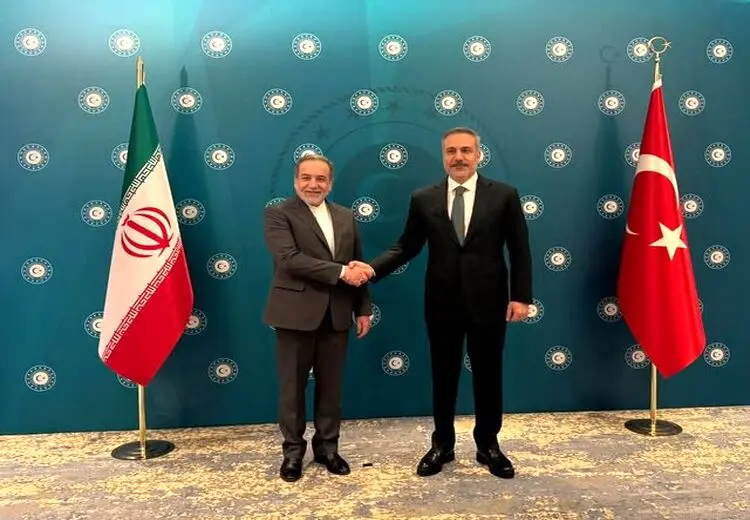 دیدار عراقچی و فیدان در استانبول