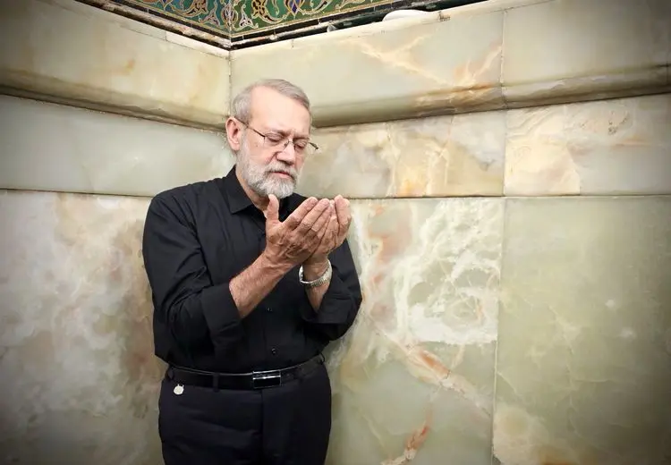 فرزند علی لاریجانی: پدرم آگاهانه مسیر شهادت را انتخاب کرد