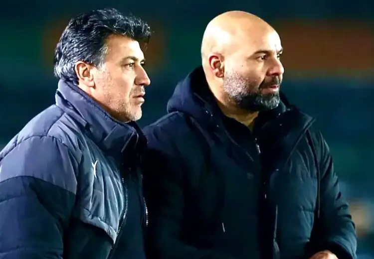 لب‌خوانی حرف‌های سهراب و نوازی + عکس