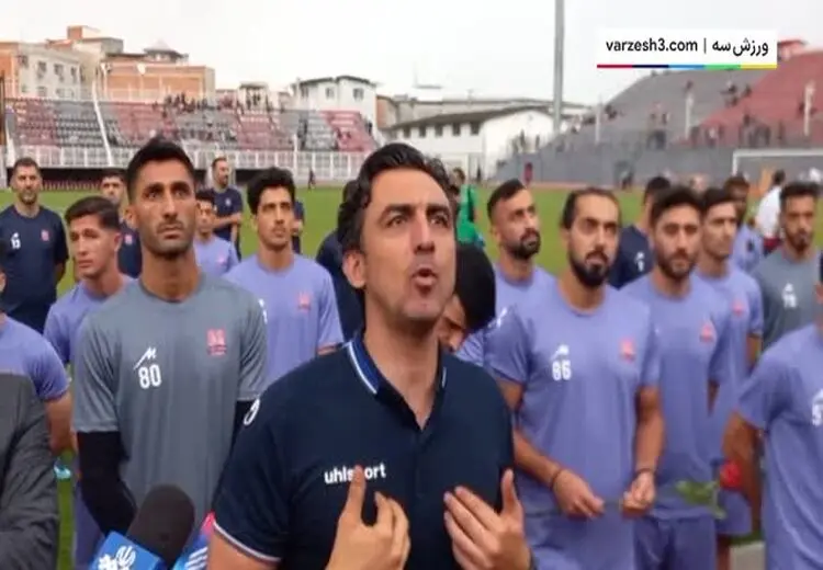صحبت‌های رحمتی با هواداران نساجی (فیلم)