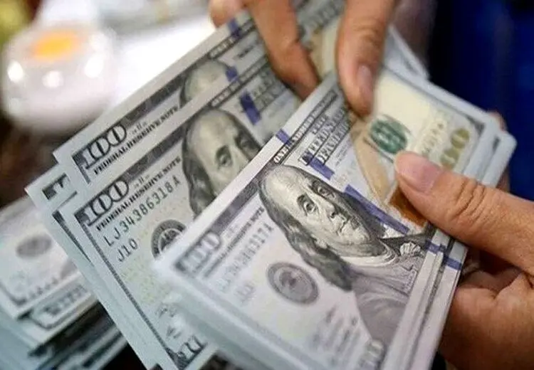 چرا قیمت دلار بالا میرود؟