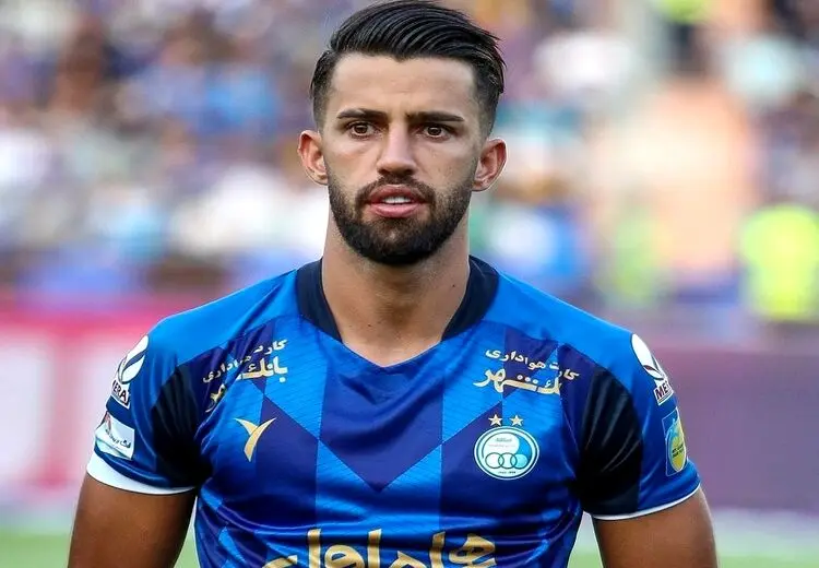 پیشنهاد ۴۰ میلیاردی یک تیم لیگ برتری به هافبک استقلال!