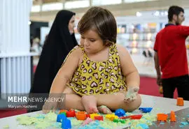 در شرایط جنگ، برای کاهش استرس کودکان چه کنیم؟
