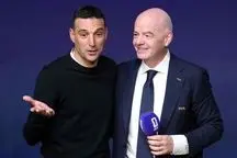 عذرخواهی رسمی فیفا از لیونل اسکالونی به دلیل اتفاق عجیب در مراسم قرعه‌کشی جام جهانی ۲۰۲۶