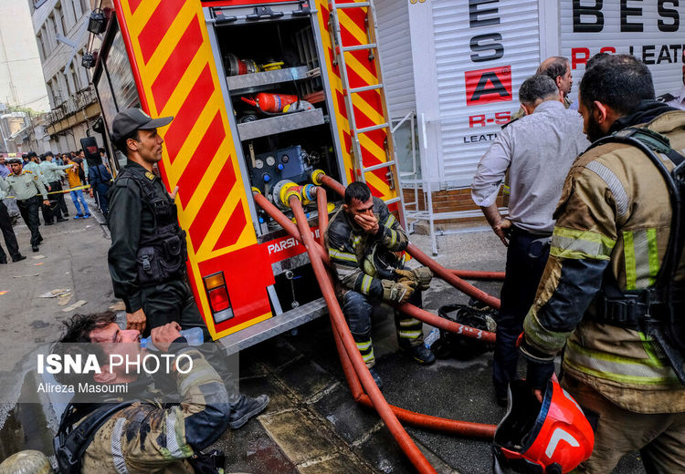 آتش سوزی در کارخانه اسنوا در اصفهان