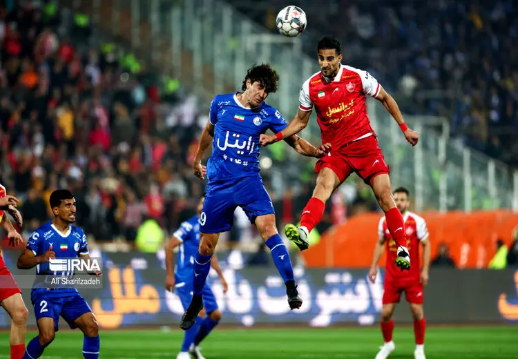 تساوی 1 - 1 پرسپولیس و استقلال در روز پرکار VAR