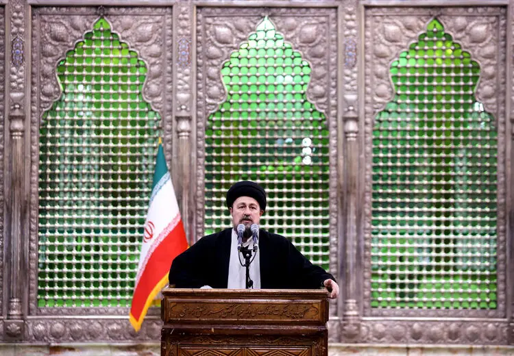 سیدحسن خمینی: معمولاً آن‌هایی که سر سفره جمهوری اسلامی بودند منتقدین و غرغروهای بیشتری هستند