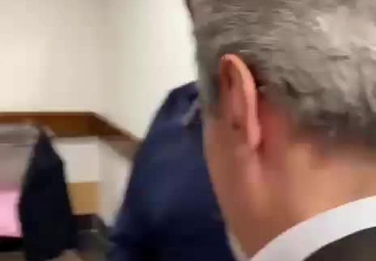 جنجال رنگ لباس سید محمد خاتمی در بیمارستان!