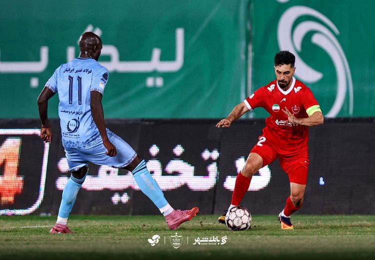 امید عالیشاه: شعار علیه هاشمیان درست نبود!