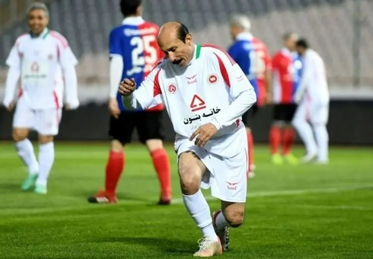 ابراهیم تهامی از بیمارستان مرخص شد