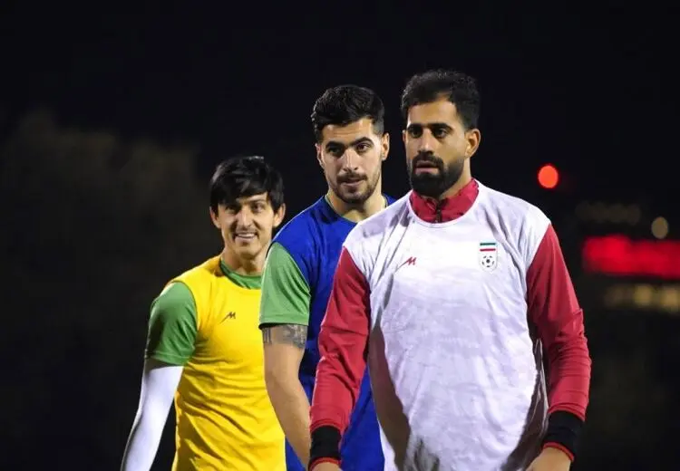کاور آبی برتن شاه ماهی پرسپولیس+ عکس