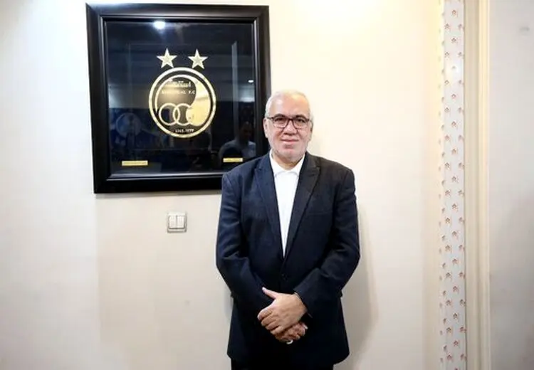 آشتی کنان دو چهره استقلالی در مجلس ختم