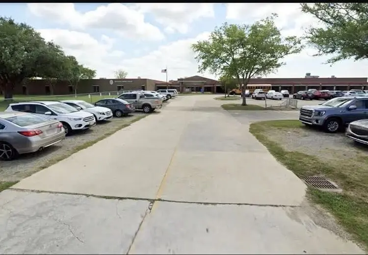 معلم نمونه متجاوز جنسی از آب درآمد! + عکس