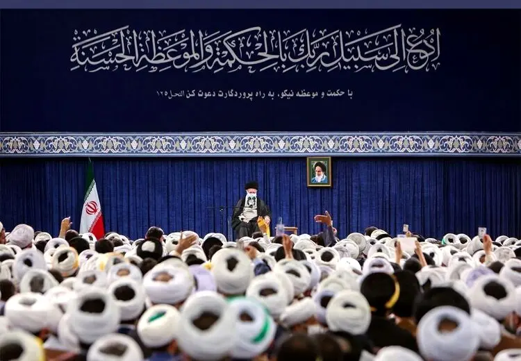 رهبر انقلاب:  در تبلیغ به مبانی فکری جبهه مقابل حمله کنید/ نسبت به تبلیغ نگرانم/ اگر ایمان مردم نباشد نظام نخواهد بود.