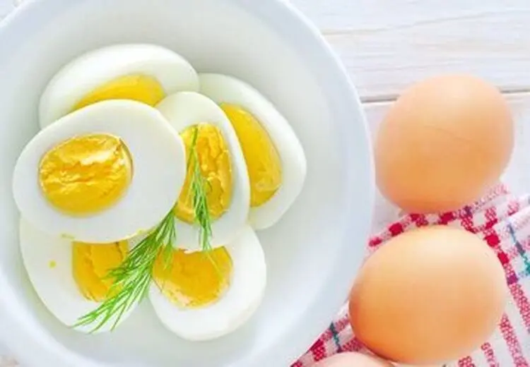 بهترین زمان خوردن تخم مرغ برای کاهش وزن و لاغری