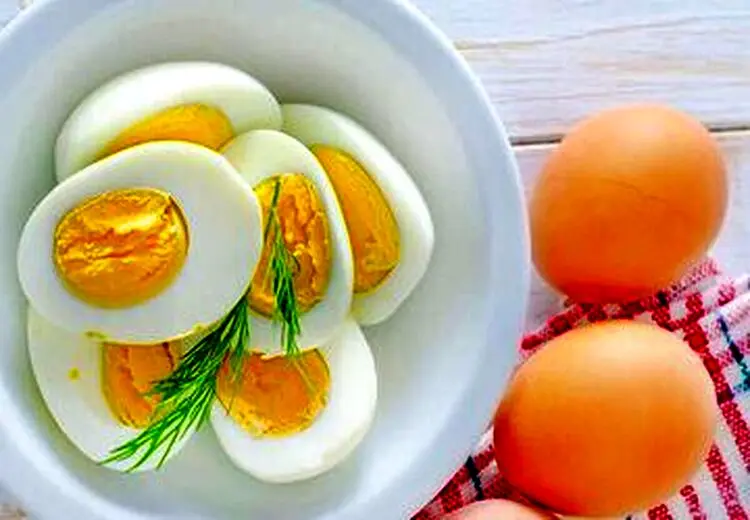 بهترین زمان خوردن تخم مرغ برای کاهش وزن و لاغری