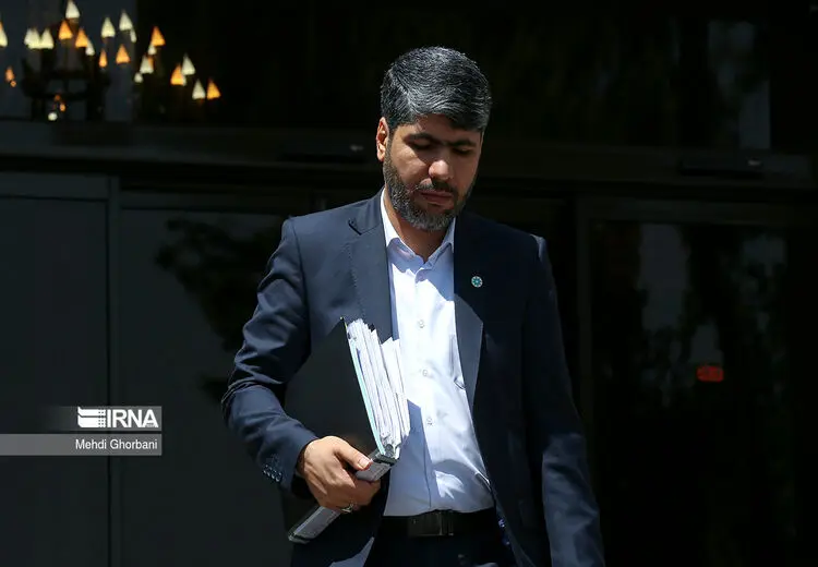 احتمال برکناری معاون رییسی قوت گرفت