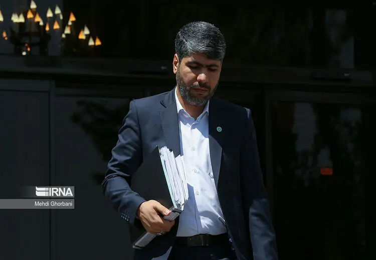 احتمال برکناری معاون رییسی قوت گرفت