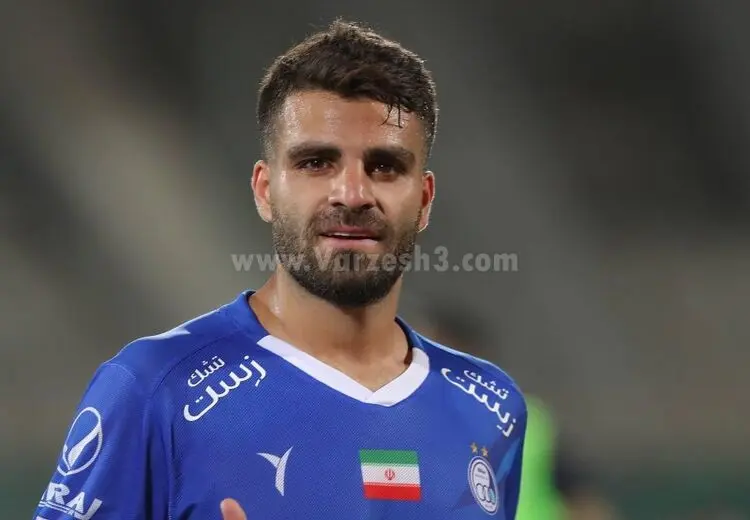مدافع استقلال بالاخره حقش را گرفت