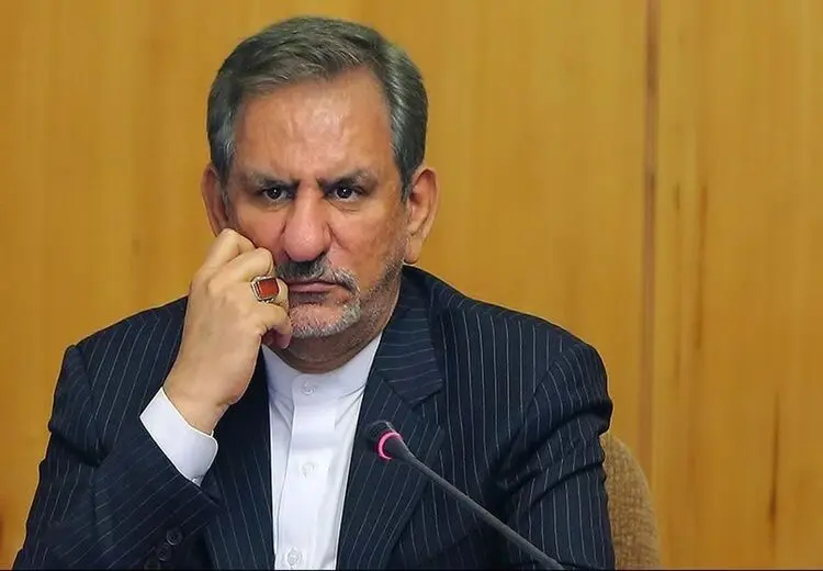نگرانی رسانه دولت از رقابت جهانگیری با رییسی در انتخابات ریاست جمهوری آینده