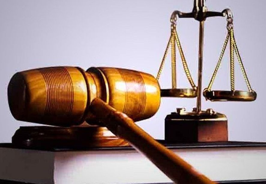 محکومیت هیات مدیره ایران خودرو به دلیل گرانفروشی