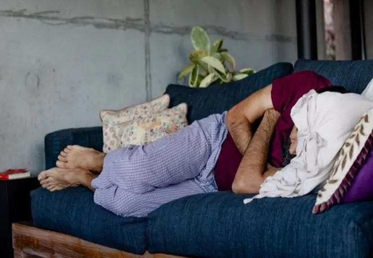 به این دلیل مهم بعد از افطار هرگز چرت نزنید