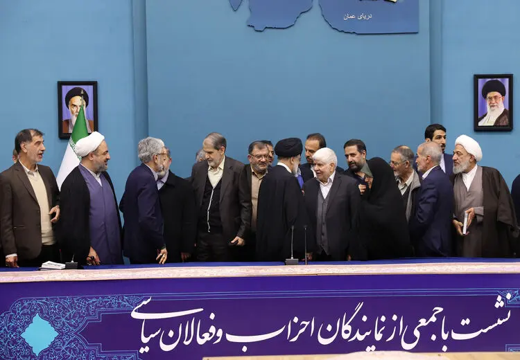 در نشست رییسی با فعالان سیاسی چه کسانی حضور داشتند؟
