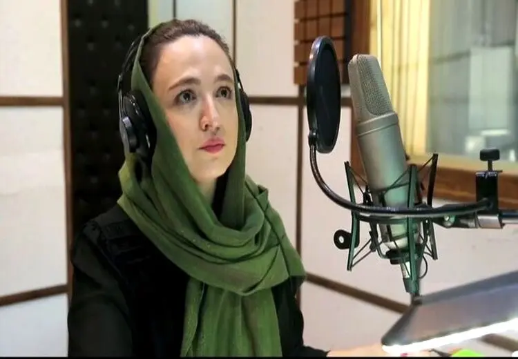 گلاره عباسی: من به ایران خیانت نمی‌کنم
