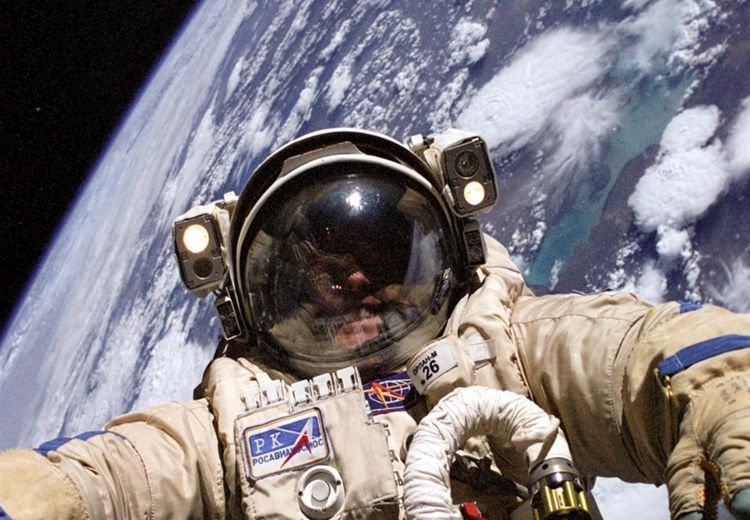 تجربه فضانوردان از رویت کره زمین از فضا/ عکس