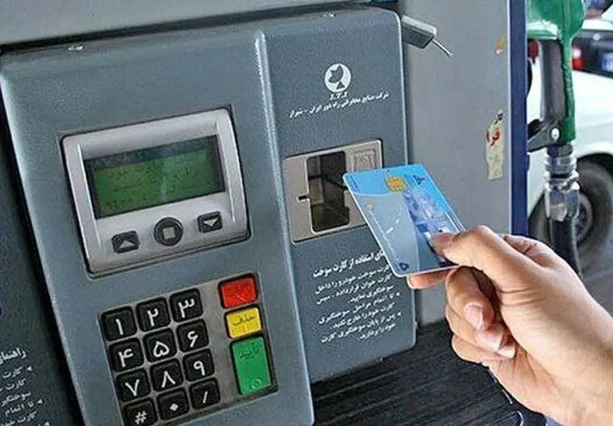 کاهش ۴۰ درصدی مصرف بنزین بعد از سه‌نرخی شدن