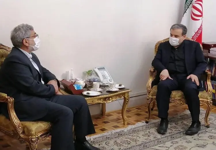 دیدار سردار قاآنی با عراقچی بعد از فوت مادرش