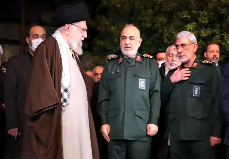 دیدار امروز دو فرمانده ارشد سپاه با رهبر انقلاب قبل از طلوع آفتاب
