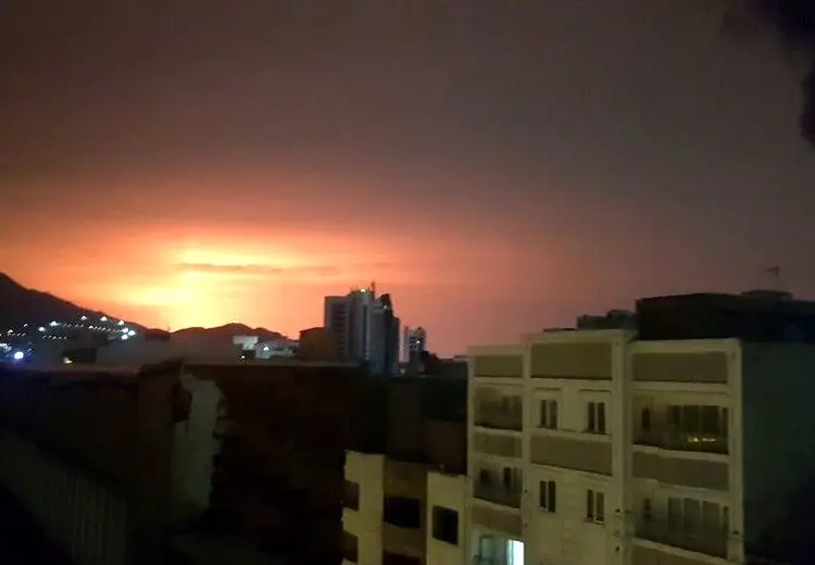 حمله اسراییل به 3 انبار نفت ایران + عکس و فیلم