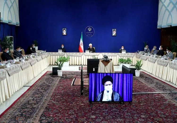 رهبر انقلاب خطاب به دولت: به‌هیچ وجه نباید به صورت وقت اضافی به سال آخر نگاه کرد
